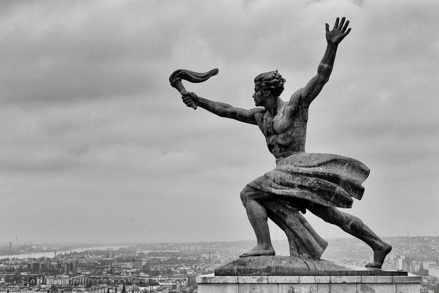 Life Under Communism with House of Terror or Statue Park - Practical advice for a smoother visit