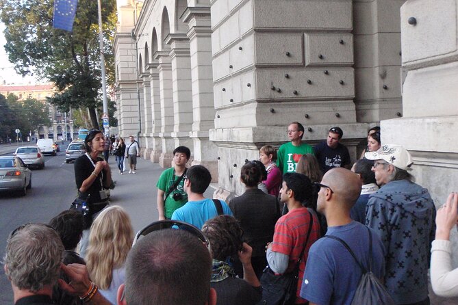 Lives of Hungarians Under Communist and Capitalist system - What the price really means