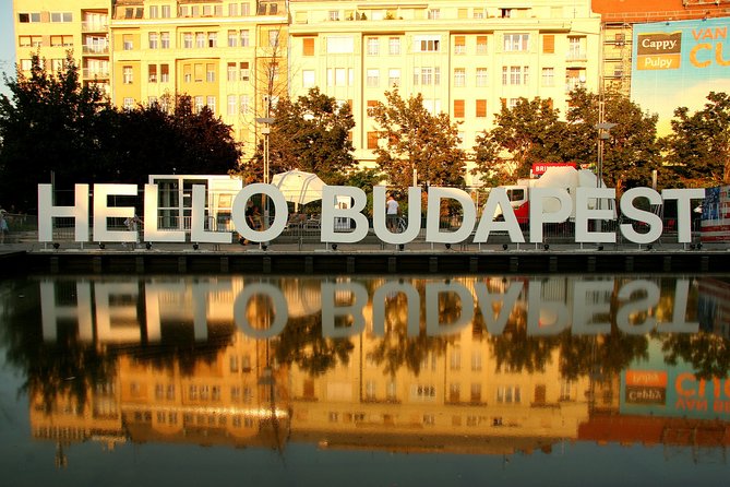 Orientation walk in Budapest - Liberty Square and Budapest’s urban planning