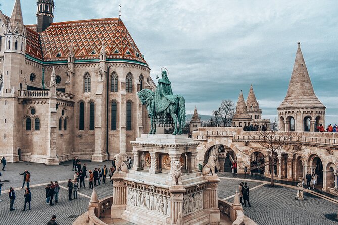 Original Budapest Alternative Street Art & Jewish Tour - Why this walk shows you a different Budapest