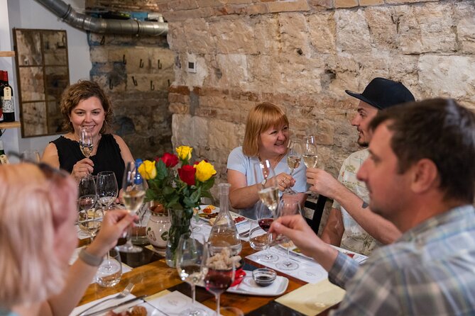 Palace District Evening Culinary, Wine, and History Walk - What $145 buys you
