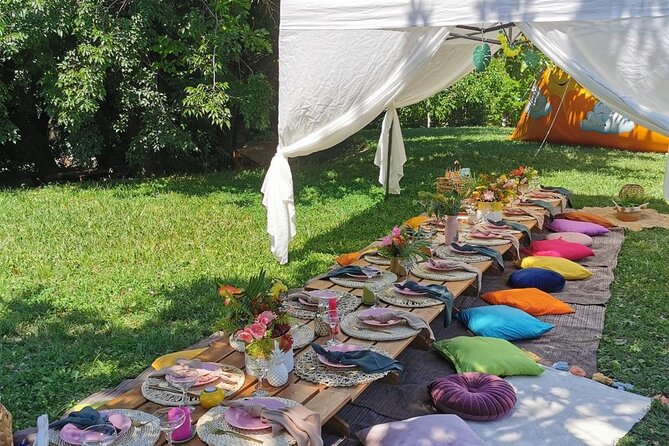 Picnics experience in Hungary - What comes in the picnic boxes