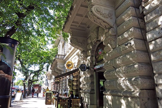 Private City Tour in Budapest 6 hours - Guide quality and how to protect your day