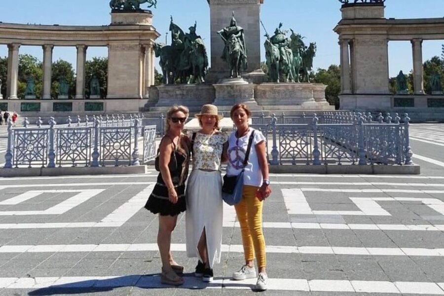 Private Custom Tour with Local Guide Budapest - A Budapest introduction built around your interests