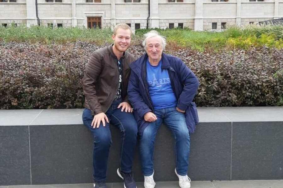 Private Custom Tour with Local Guide Budapest - What happens when you meet in Budapest