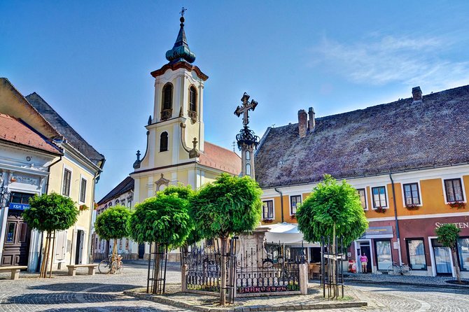 Private Danube Bend Experience with a comfortable air conditioned car - What the private guide adds to the day