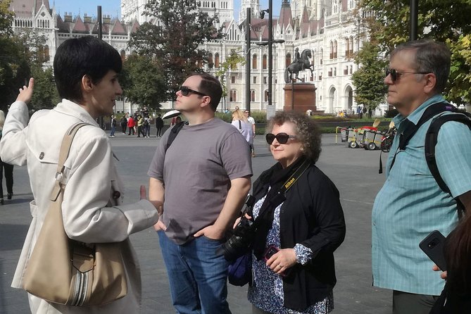 Private Downtown Pest Walking Tour - What the private format really gives you