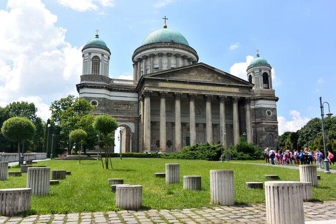 Private or SmallGroup Budapest Danube Bend Tour Lunch and Cruise - Vehicle comfort and the private-tour question