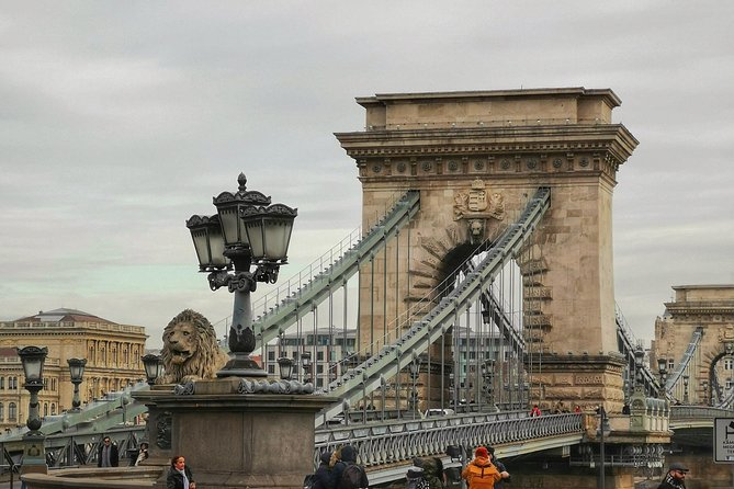 Private Tour Around Budapest - Crossing the Chain Bridge to Buda Castle
