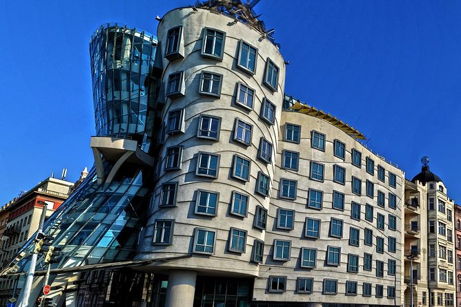 Private Transfer from Budapest to Prague with 2 hours for sightseeing - What could disappoint you
