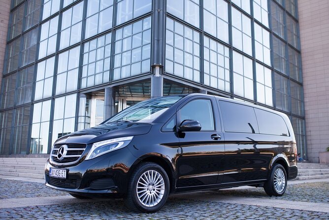 Private Transfer from Vienna to Budapest or Budapest to Vienna - Comfort, luggage, and arrival at the hotel
