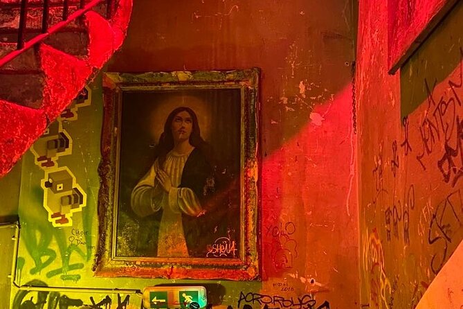 Private Walking Tour in The Jewish District Budapest - Szimpla Kert and the meaning of ruin pubs