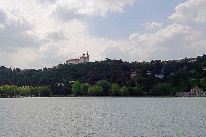 See the Hungarian Sea: Lake Balaton - Free time for lunch in Balatonfüred