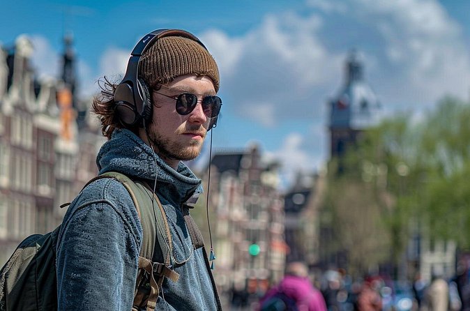 Self Guided Tour In Budapest With 100 Captivating Audio Stories - Markets, music, libraries, and railway stations