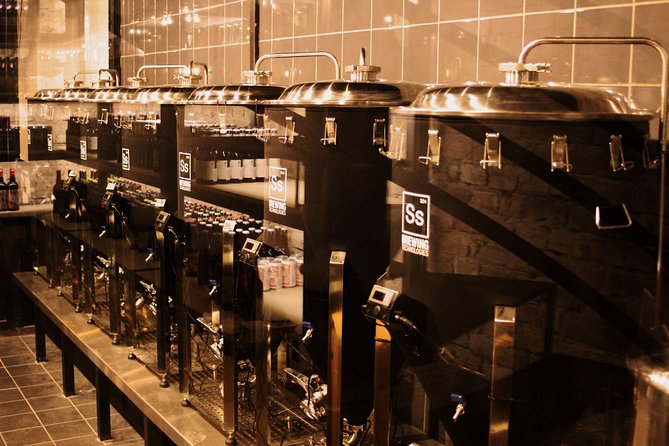 SÖR - The Ultimate Budapest Craft Beer Tour - Beer samples paired with Hungarian food