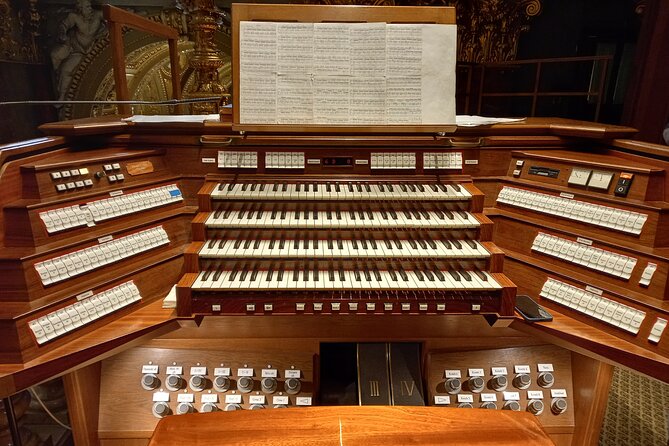 St.Stephen's Basilica: Grand Organ Concert & Ticket - The 20-minute concert inside the Basilica