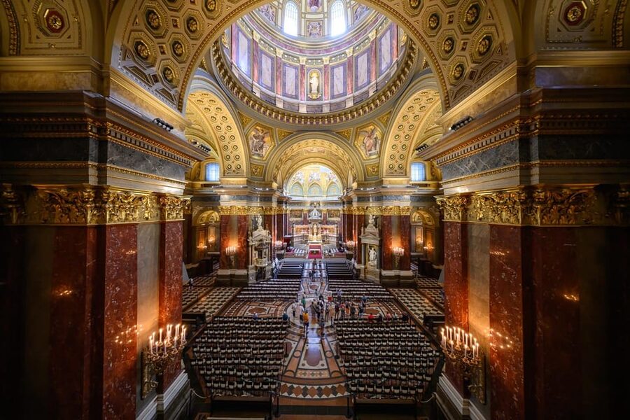 St. Stephen's Basilica: VIP Concert & After Hours Dome Visit - The optional dinner cruise connection