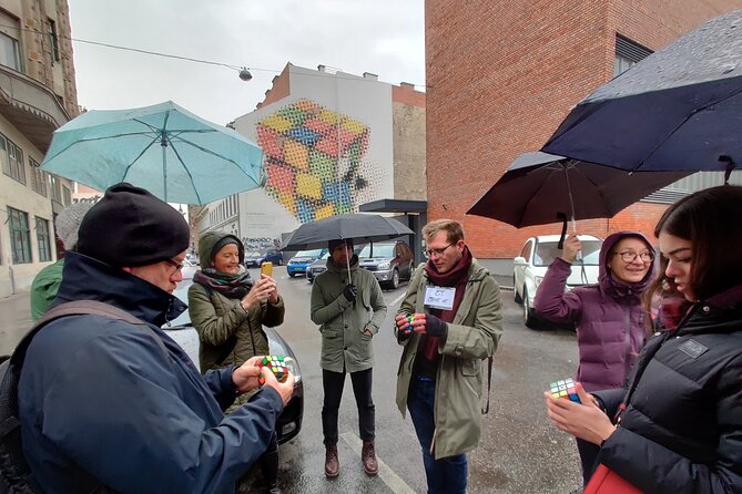 Street Art and Alternative Tour in Budapest - The value of a guide who works in the local art scene