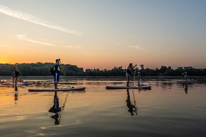 SUP Budapest: Sunset tour - Parliament, bridges, and the best part of the sunset