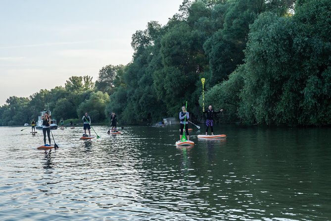 SUP Budapest: Sunset tour - A beginner-friendly pace, with one trade-off