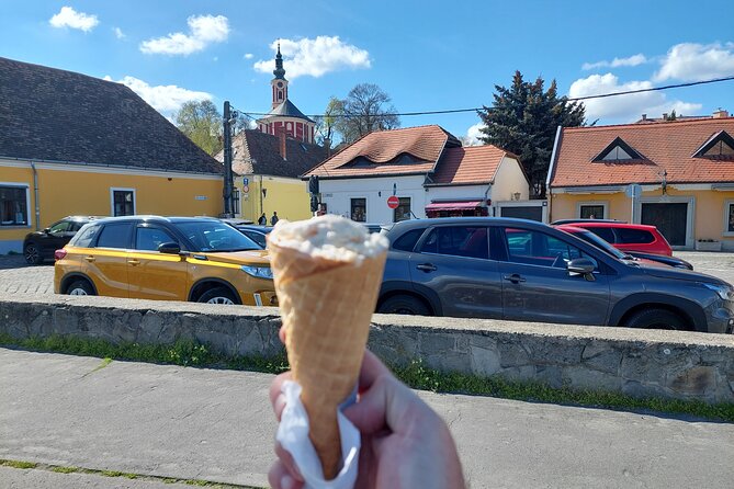 SzentEndre-SaintAndrew City Privately Shopping and Picturesque - Aquincum’s Roman ruins in a 15-minute stop