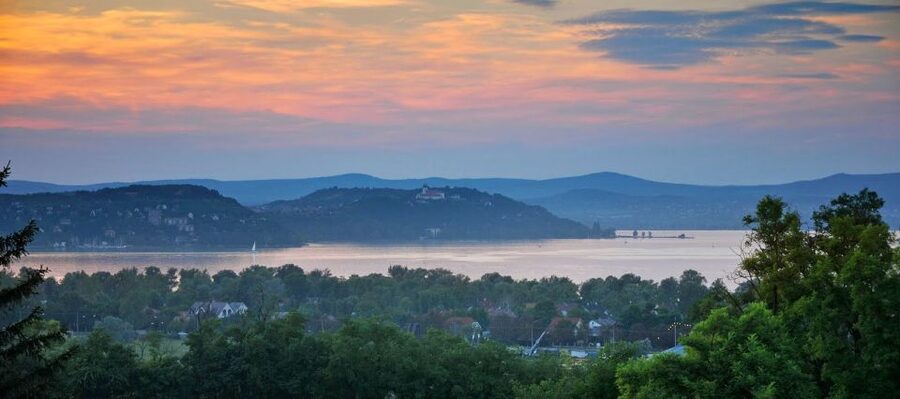 The Turquoise Sea of Hungary: Lake Balaton Private Tour - Why Lake Balaton Makes a Good Day Away