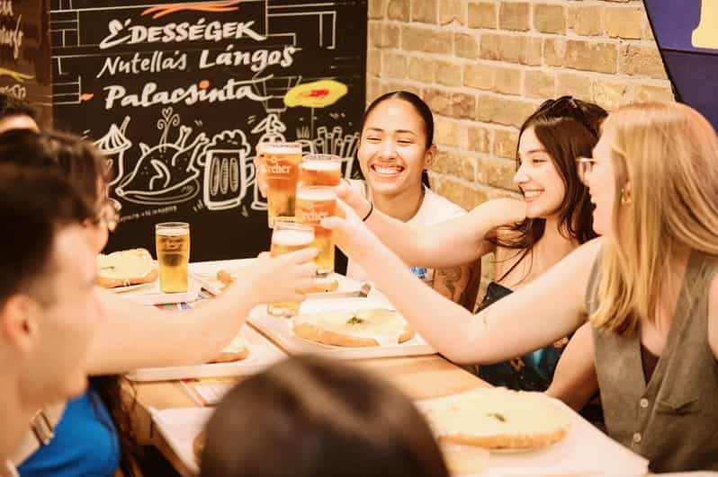 Tipsy Guided Food Tour with Drinks Included in Budapest - The guides make the difference
