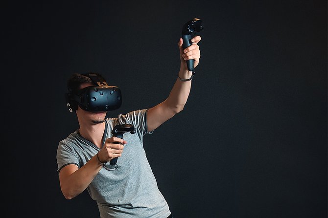 VR experience at PlayVR - Choosing your Budapest VR mission